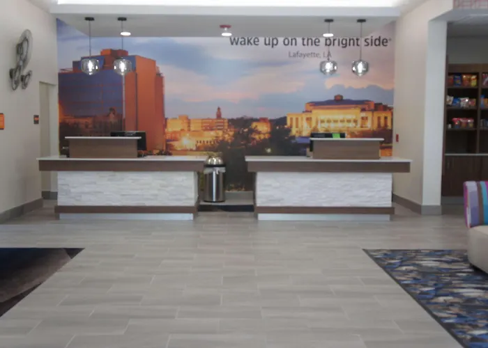La Quinta Inn & Suites By Wyndham Lafayette Oil Center
