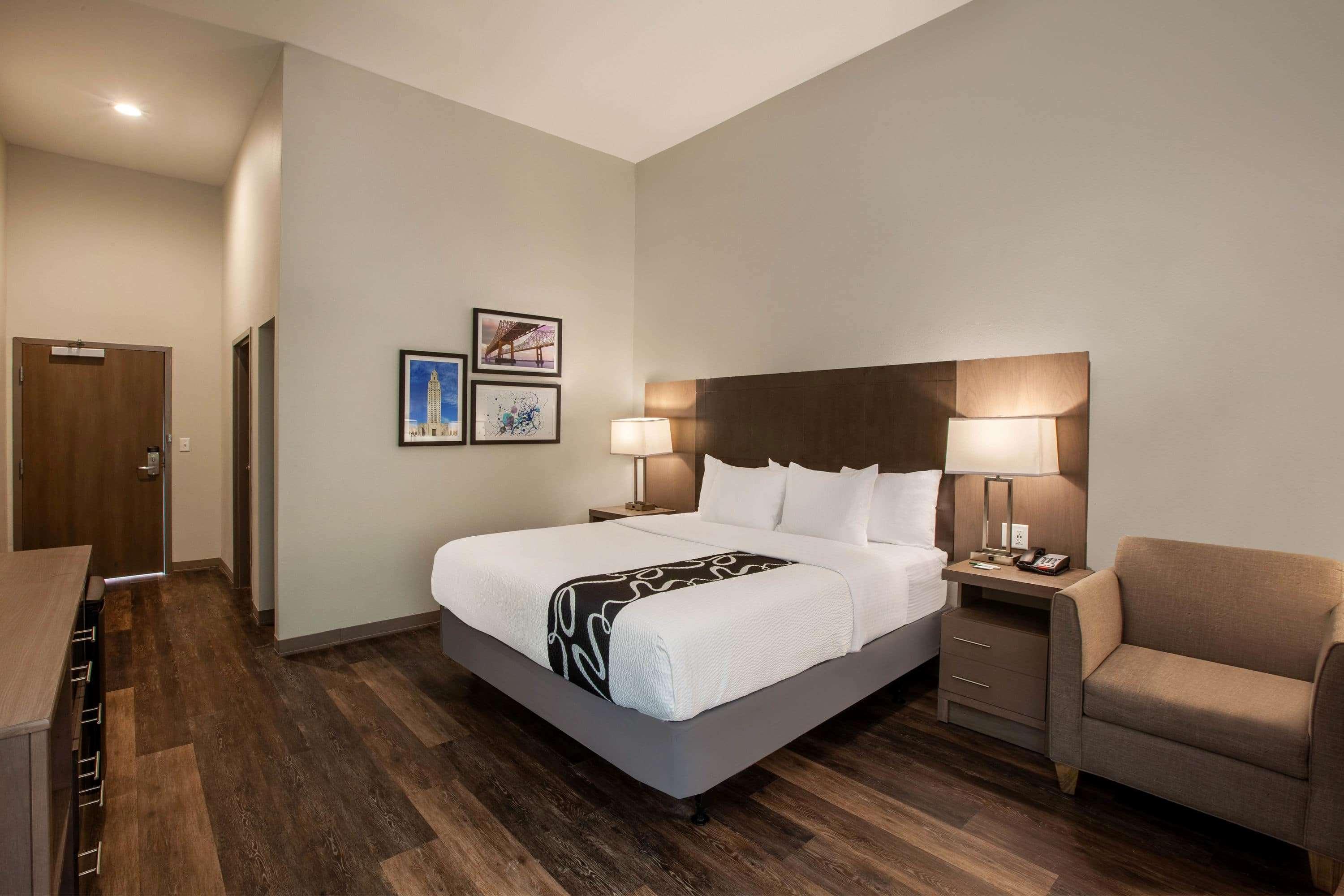 La Quinta & By Wyndham Oil Center Hotel Lafayette