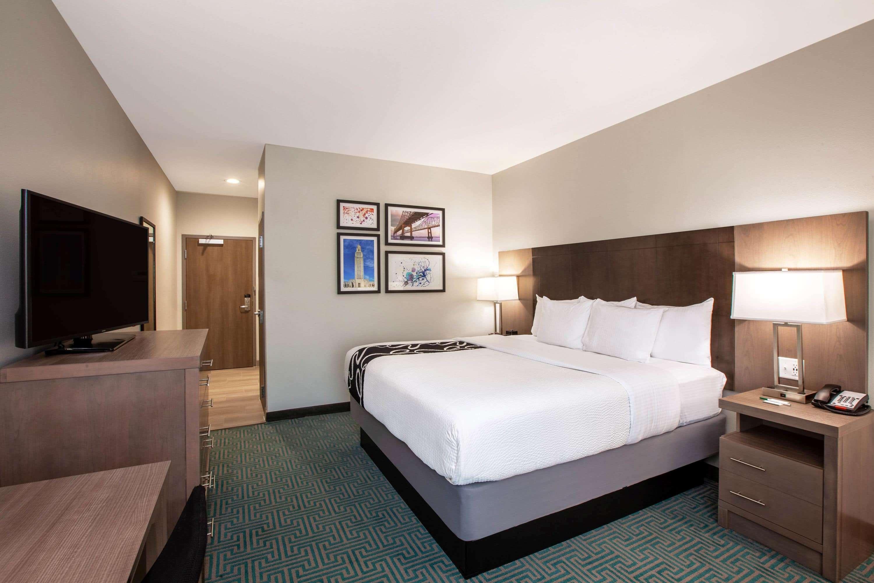 La Quinta & By Wyndham Oil Center 3*